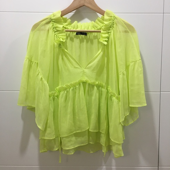 Zara | Ruffled Blouse - Picture 3 of 5
